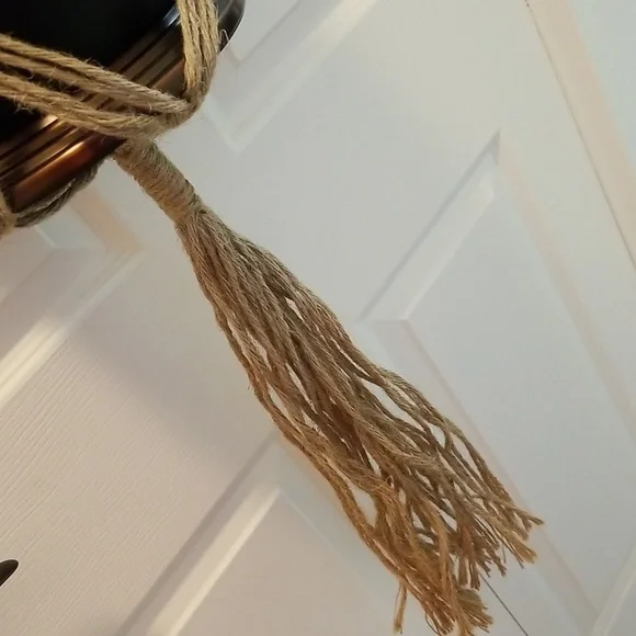 Macrame Plant Hanger - Picture 5 of 8